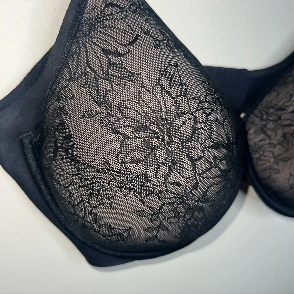 Warner’s Black Full Coverage Floral Wired Bra Size 38D